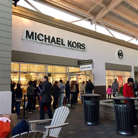 Michael Kors outlet store in Livermore Premium Outlets (Paragon 